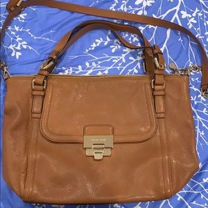 Good condition Michael Kors cross body purse